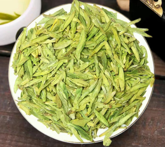 龙井春茶茶叶.png